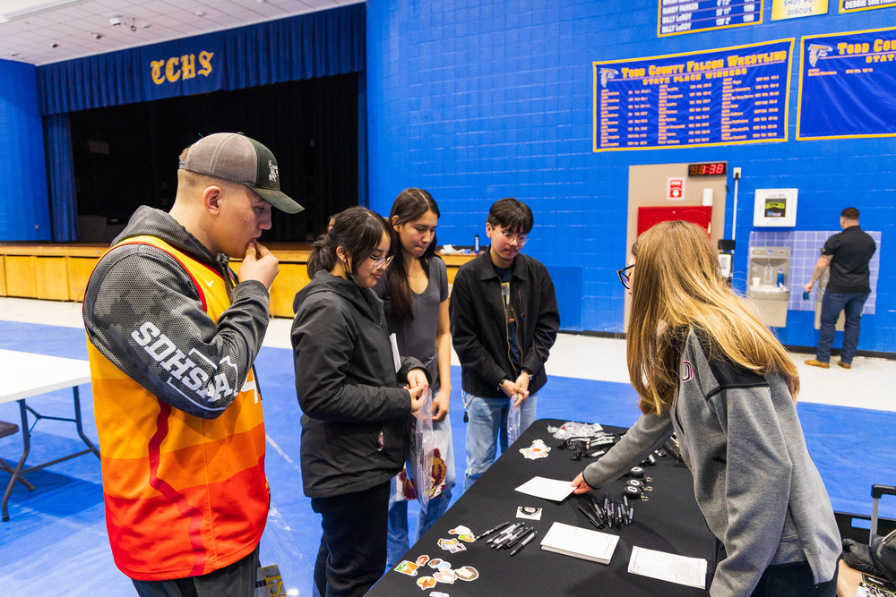 Students learning about colleges 